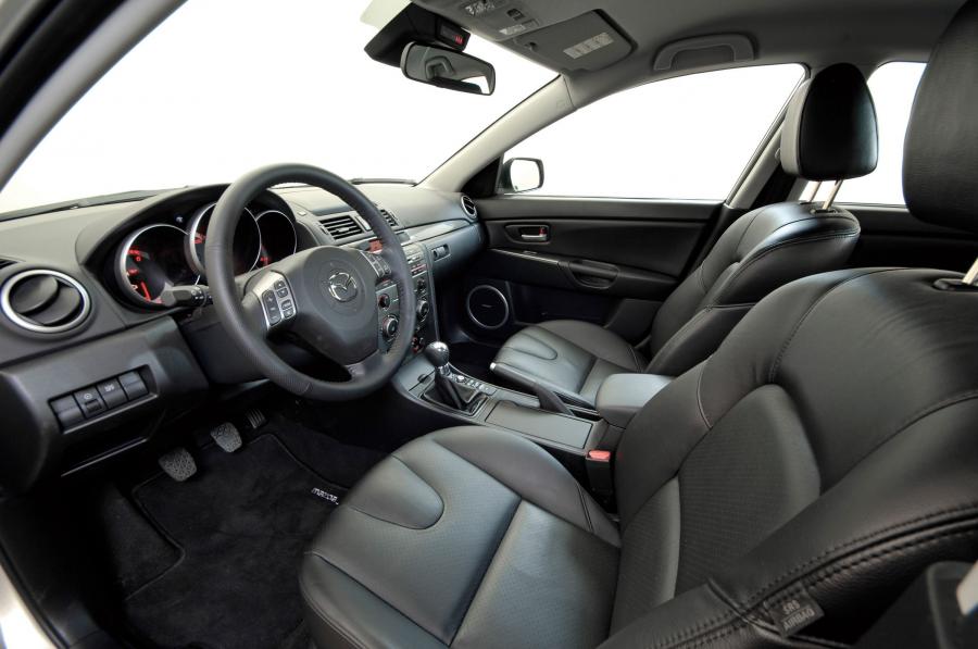  Mazda3 2003 года  (фото 79 из 142)